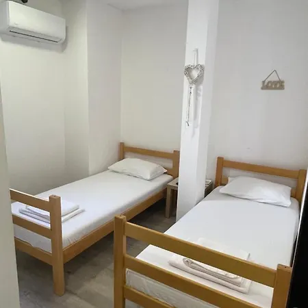 Apartments&rooms Left River Belgrade
